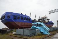The ground-lifting scow 