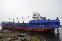 The ground-lifting scow 