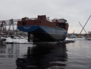 Второй краболов спущен на воду на Онежском судостроительно-судоремонтном заводе